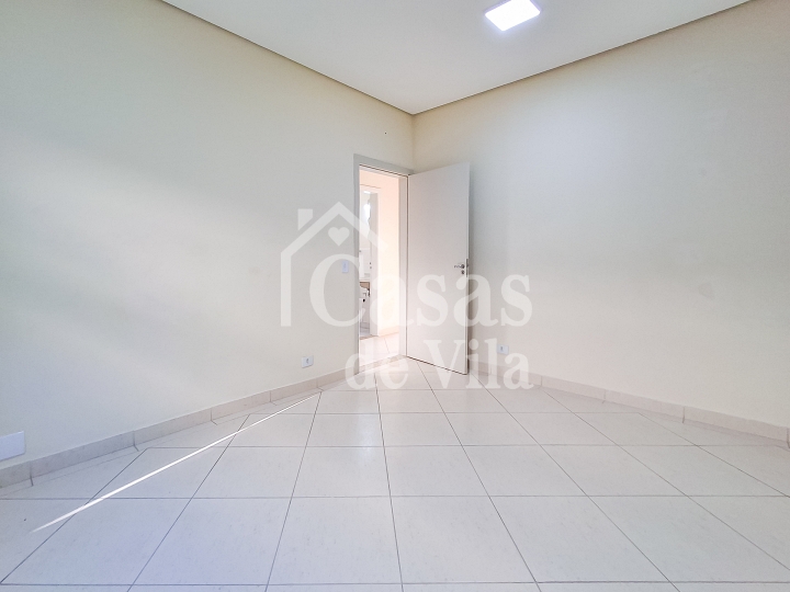 Casa de vila térrea para locação comercial! - Chácara Flora! Excelente localização!