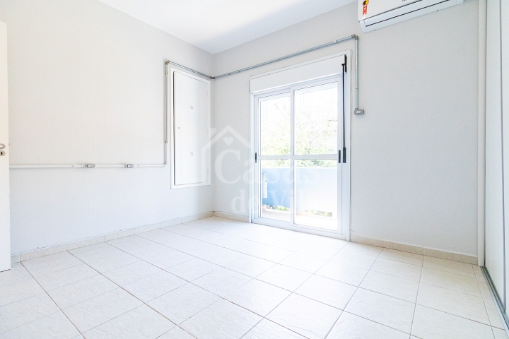Uma graciosa casa de vila para venda! - Na Vila Olímpia! Ótima localização!