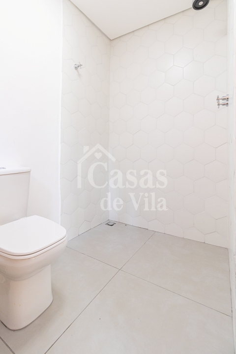 Casa de vila térrea e reformada! - Para venda no Jardim Paulista!