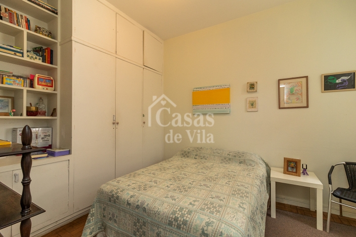 Uma casa de vila espaçosa e encantadora! - No Brooklin! Para venda!