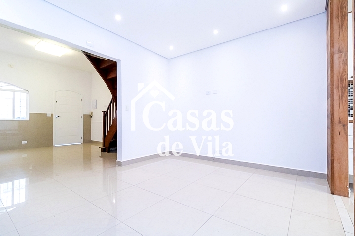 Casa de vila reformada para venda! - Excelente localização! Em Moema!