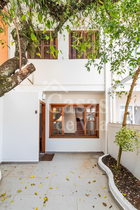 Casa de vila charmosa para venda! - Essa fica no tão sonhado Jardim Hípico!