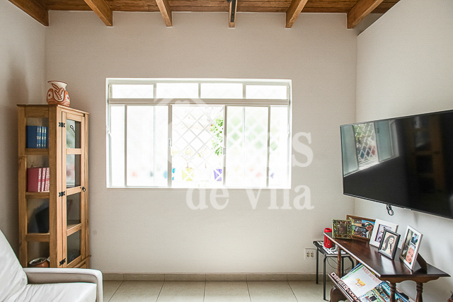 Casa de vila graciosa para venda! - Na Lapa!