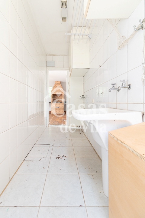 Casa de vila reformada para compra! - No Jardim Hípico!