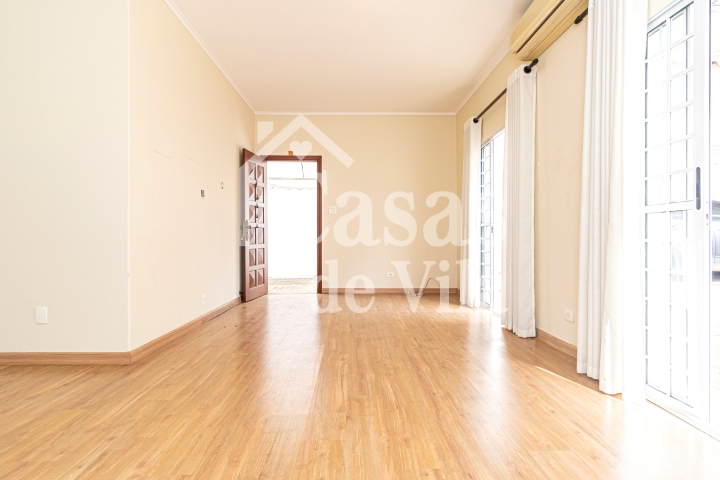 Espaçosa casa de vila para venda! - Em Perdizes!