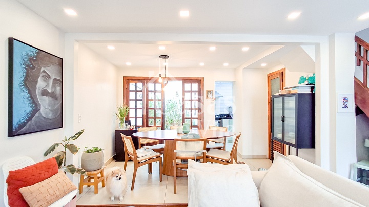 Casa de vila reformada e charmosa para locação! - Na Vila Mariana!