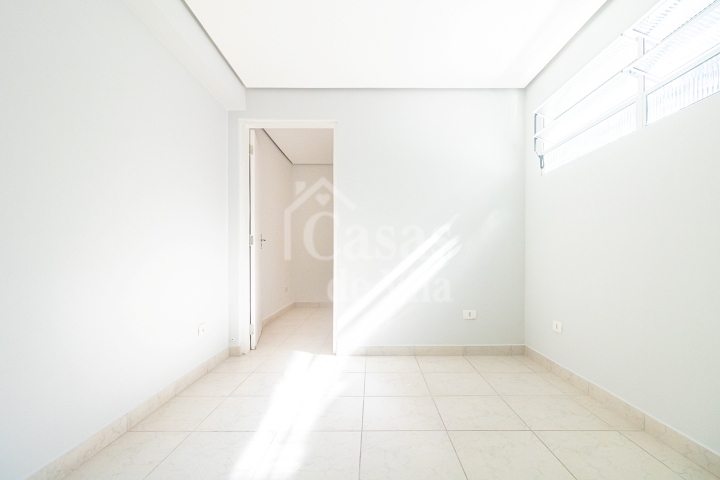 Uma graciosa casa de vila para venda! - Na Vila Olímpia! Ótima localização!