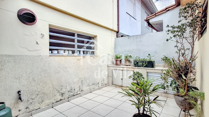 Casa de vila para venda com bom espaço! - Na Chácara Santo Antonio | Santo Amaro!