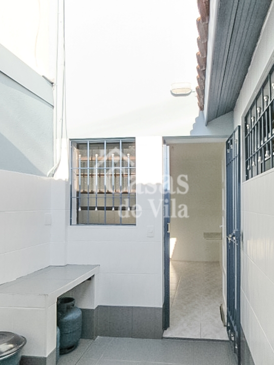 Uma graciosa casa de vila para venda! - Na Vila Olímpia! Ótima localização!