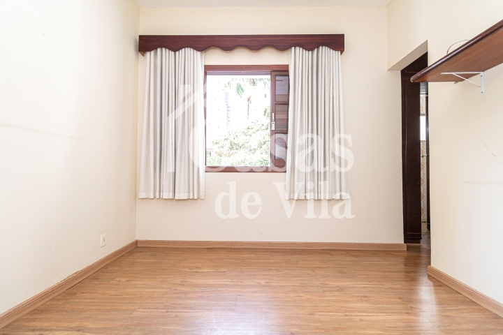 Espaçosa casa de vila para venda! - Em Perdizes!