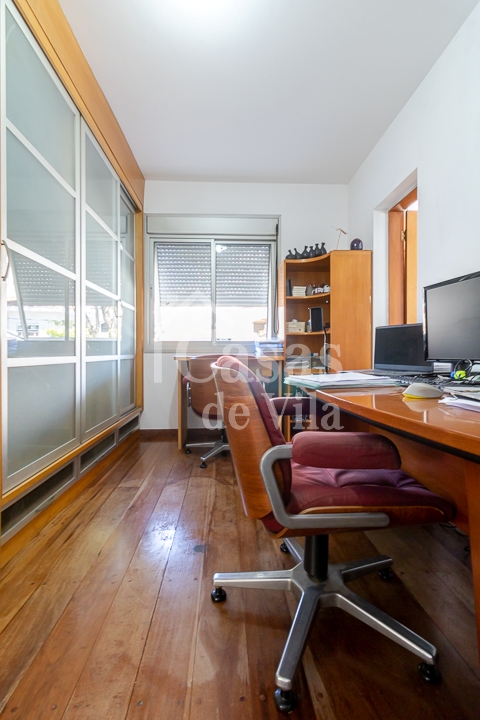 Casa de vila confortável para venda! - No Campo Belo!