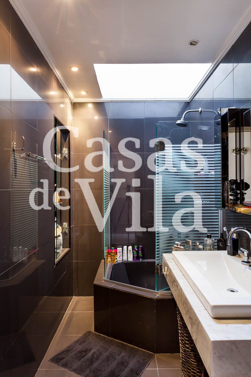 Uma casa de vila beeeeeemmmm confortável! - No Brooklin para venda!