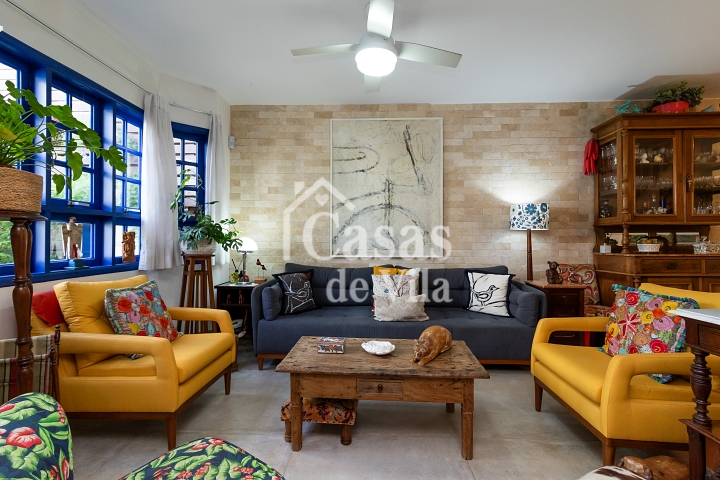 Uma graça de casa de vila para venda! - Na Vila Olímpia!