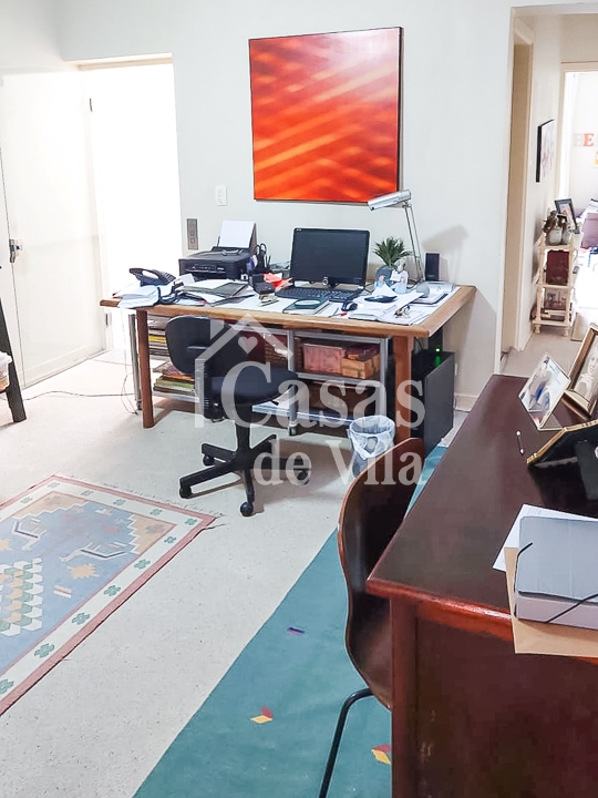Graciosa casa de vila em Santana! - Para venda!! Excelente localização!