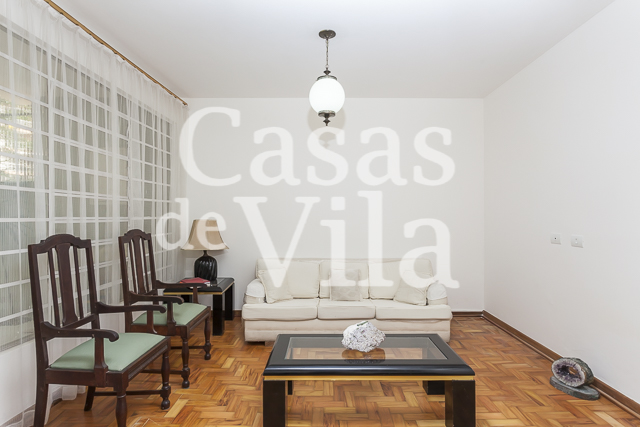Casa de vila para venda na Vila Olímpia! - Numa vilinha bem arborizada!