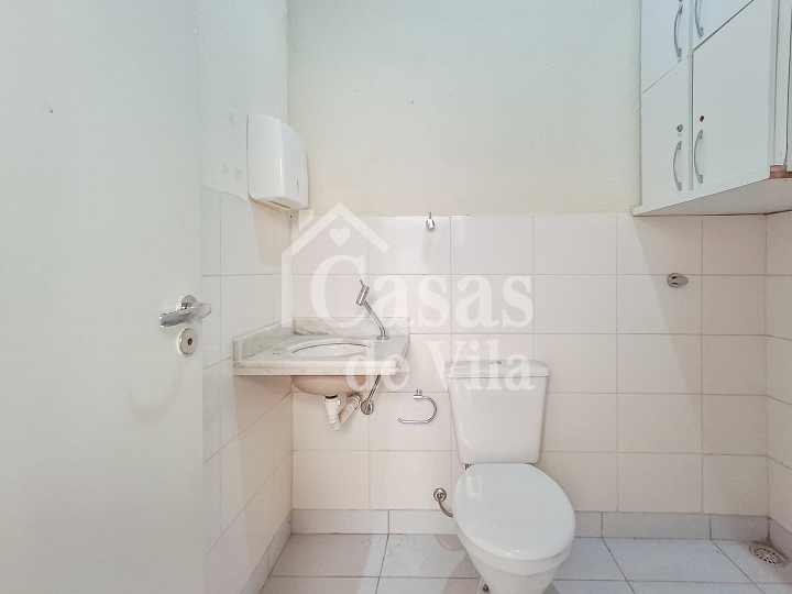 Casa de vila térrea para locação comercial! - Chácara Flora! Excelente localização!