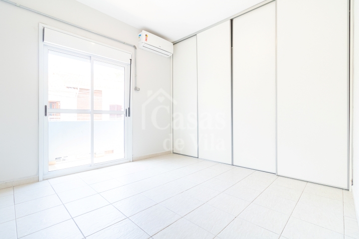 Uma graciosa casa de vila para venda! - Na Vila Olímpia! Ótima localização!