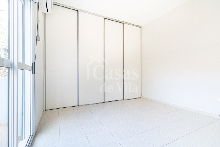 Uma graciosa casa de vila para venda! - Na Vila Olímpia! Ótima localização!
