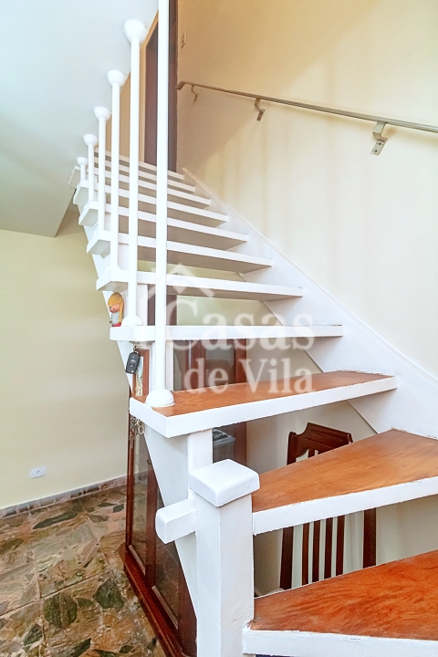 Casa de vila confortável para venda! - Na Chácara Santo Antônio!