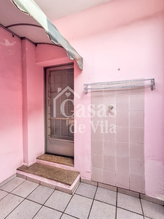 Casa de vila beemmm espaçosa para venda! - No Brooklin Paulista! Muitas facilidades nas proximidades!