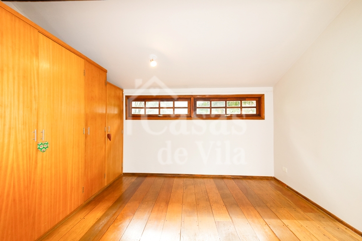 Casa de vila aconchegante para venda! - Na Vila Olímpia!