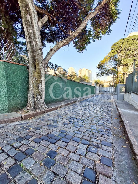 Casa de vila térrea para locação comercial! - Chácara Flora! Excelente localização!