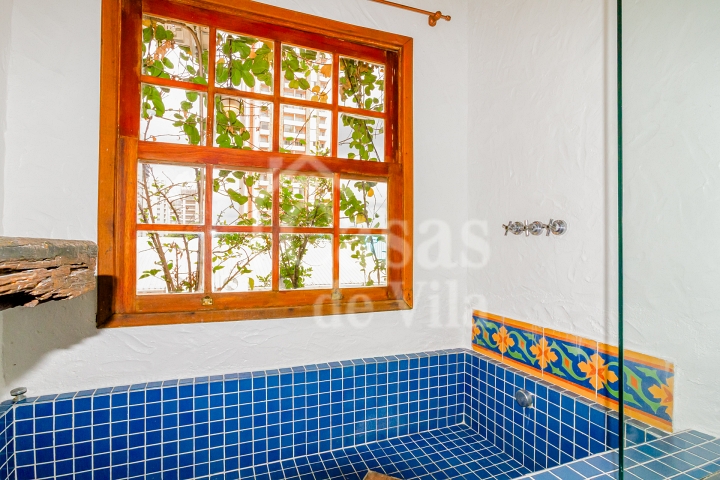 Casa de vila aconchegante para venda! - Na Vila Olímpia!