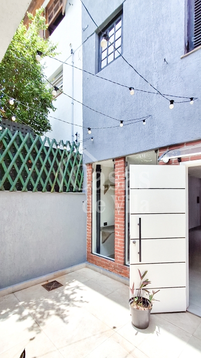 Casa de vila 'triplex' para locação! - Para alguns Vila Nova Conceição! Para outros Vila Olímpia!