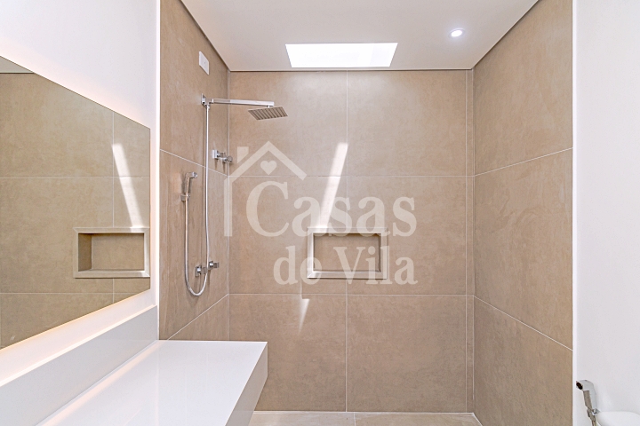 Casa de vila toda nova! - Para venda na Pompéia!