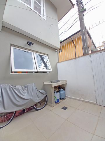 Casa de vila para venda na Vila Olímpia! - Numa vilinha bem arborizada!