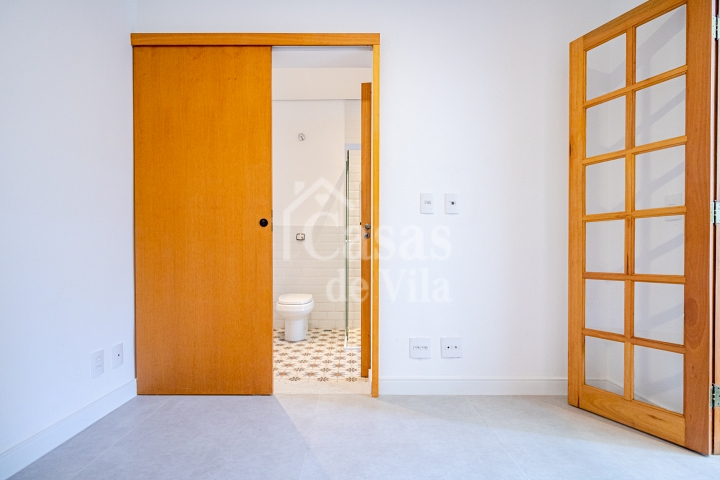 Toda reformada! Para venda ou locação! - Um sonho de casa de vila na Bela Vista!