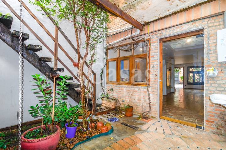 Casa de vila aconchegante para venda! - Na Vila Olímpia!