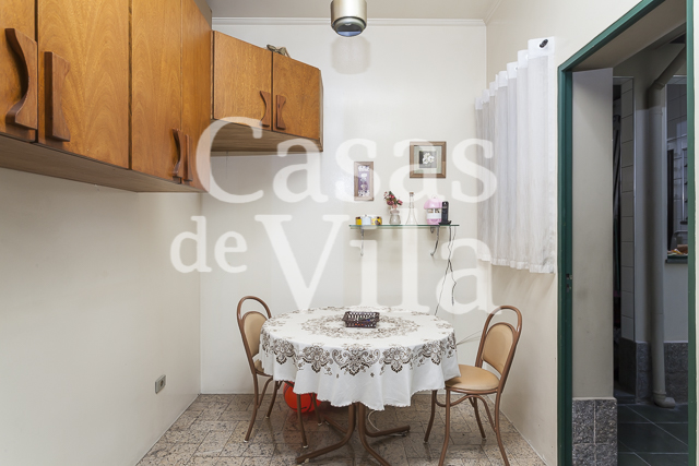Casa de vila espaçosa! - Para venda ou locação! Em Perdizes! Ótima localização!