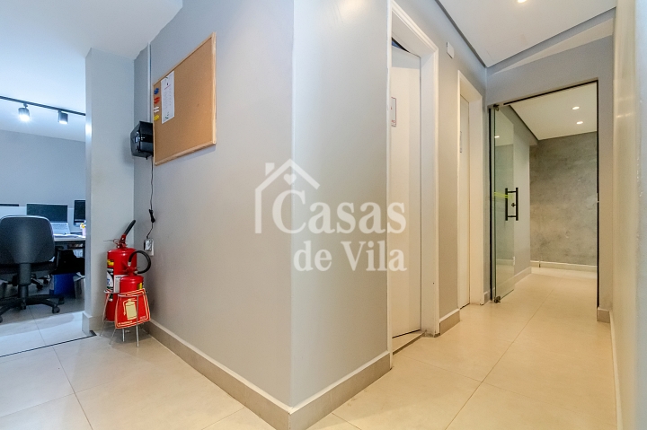 Casa de vila para venda ou locação! - No Cambuci! Configurada atualmente como escritório!