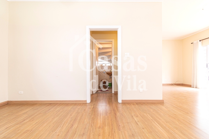 Espaçosa casa de vila para venda! - Em Perdizes!