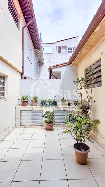 Casa de vila para venda com bom espaço! - Na Chácara Santo Antonio | Santo Amaro!