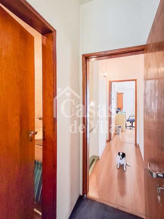 Casa de vila beemmm espaçosa para venda! - No Brooklin Paulista! Muitas facilidades nas proximidades!