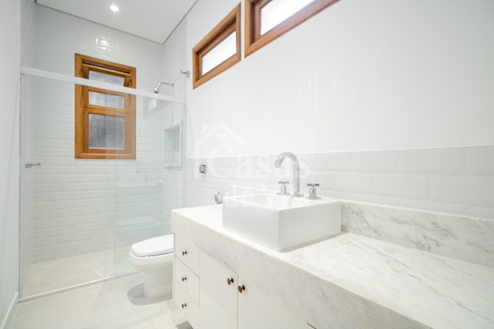 Toda reformada! Para venda ou locação! - Um sonho de casa de vila na Bela Vista!
