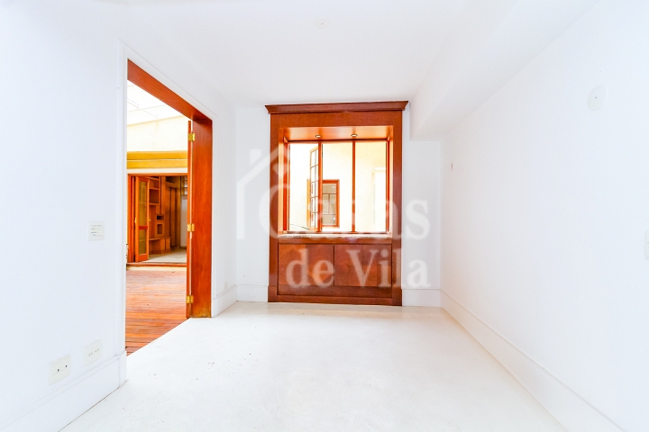 Um sonho de casa de vila no Jardim América! - Para venda! Excelente localização!
