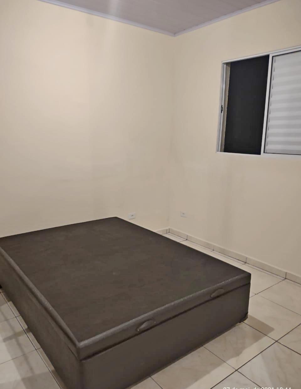 Casa de vila para venda! - No bairro da Vila Gumercindo! Vila aberta!
