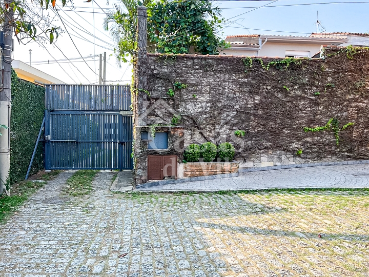 Bela casa de vila para para venda! - No Planalto Paulista! Excelente localização!