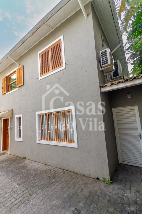 Bela casa de vila para locação! - No Paraíso!