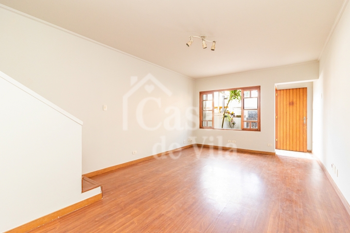 Casa de vila charmosa para venda! - Essa fica no tão sonhado Jardim Hípico!