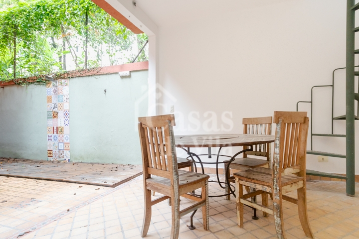 Casa de vila para venda! Um charme! - Na Vila Mariana!