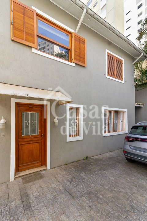 Bela casa de vila para locação! - No Paraíso!