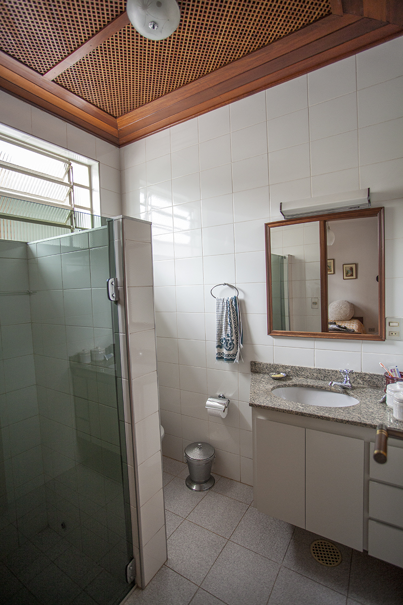 Eis uma casa de vila cheia de espaço! - No Brooklin, perto de mmmuuuitttaaa coisa!!!