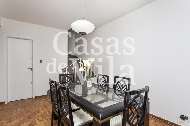 Casa de vila para venda na Vila Olímpia! - Numa vilinha bem arborizada!