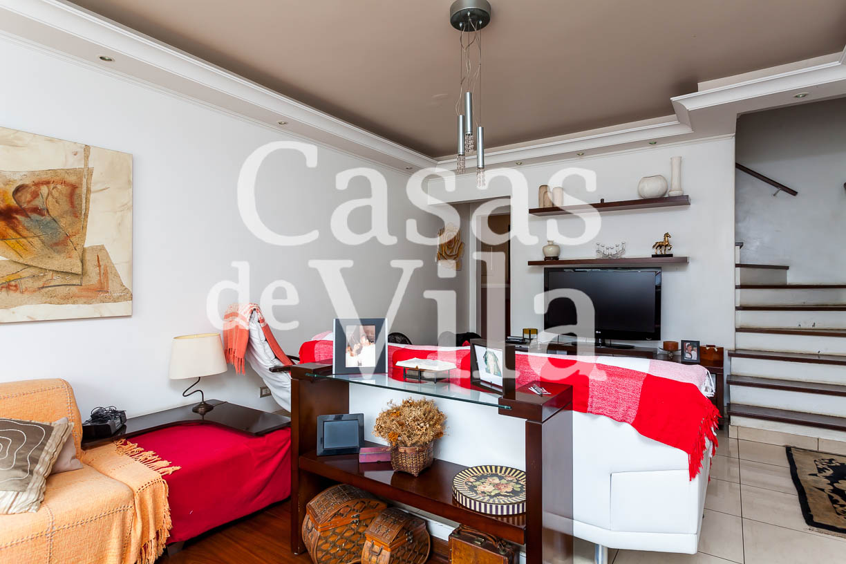 Uma casa de vila beeeeeemmmm confortável! - No Brooklin para venda!