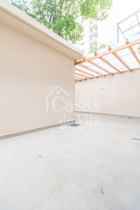 Casa de vila térrea e reformada! - Para venda no Jardim Paulista!