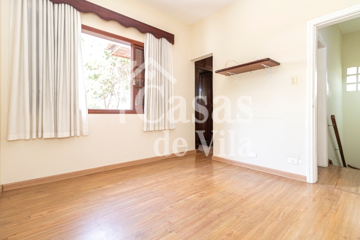Espaçosa casa de vila para venda! - Em Perdizes!